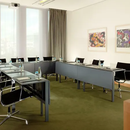 Swissotel Kurfuerstendamm 5* Berlín