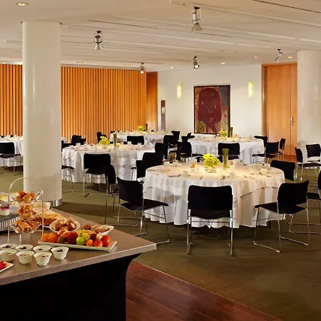 Swissotel Kurfuerstendamm Hotell 5*